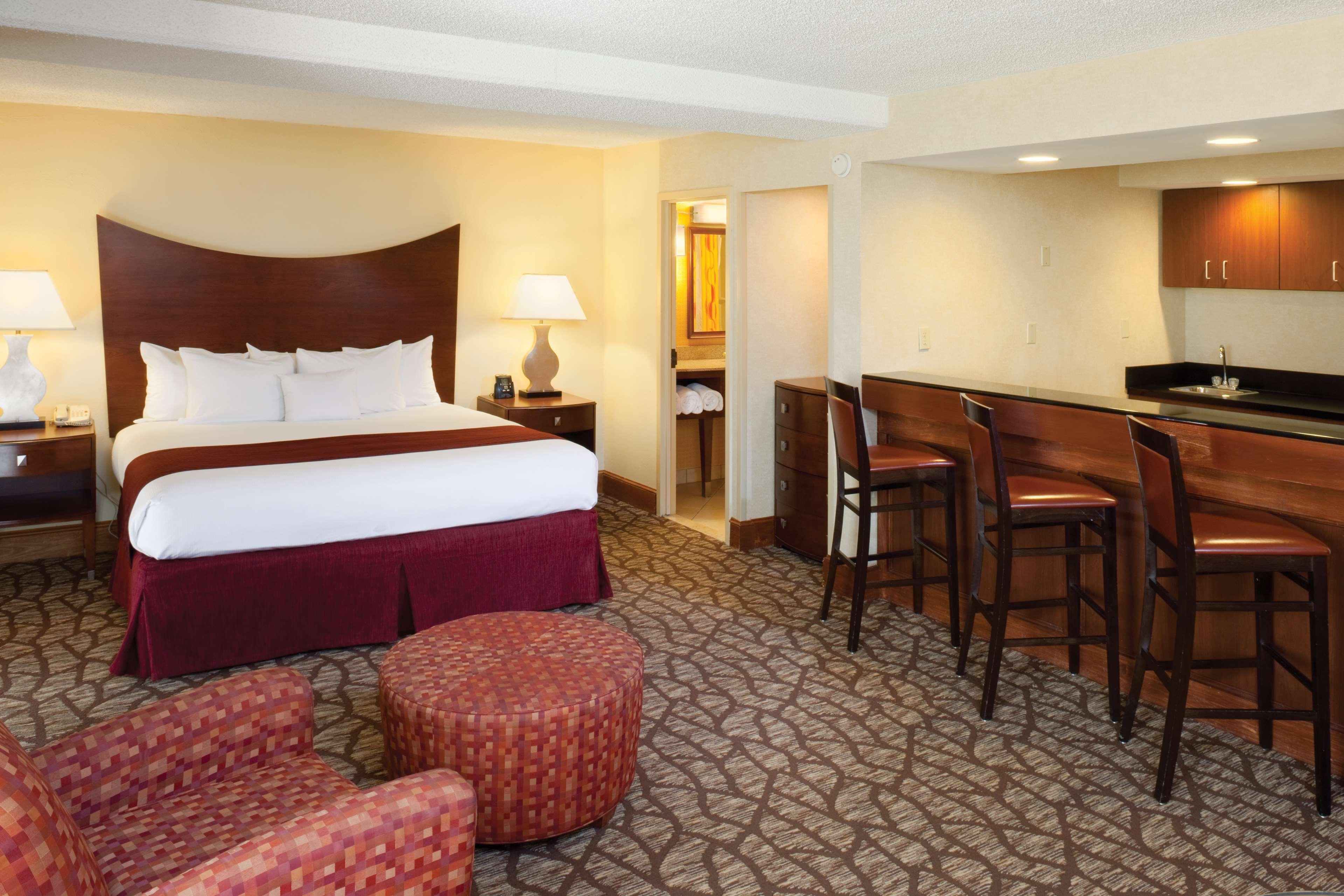 Doubletree By Hilton Johnson City Exterior foto