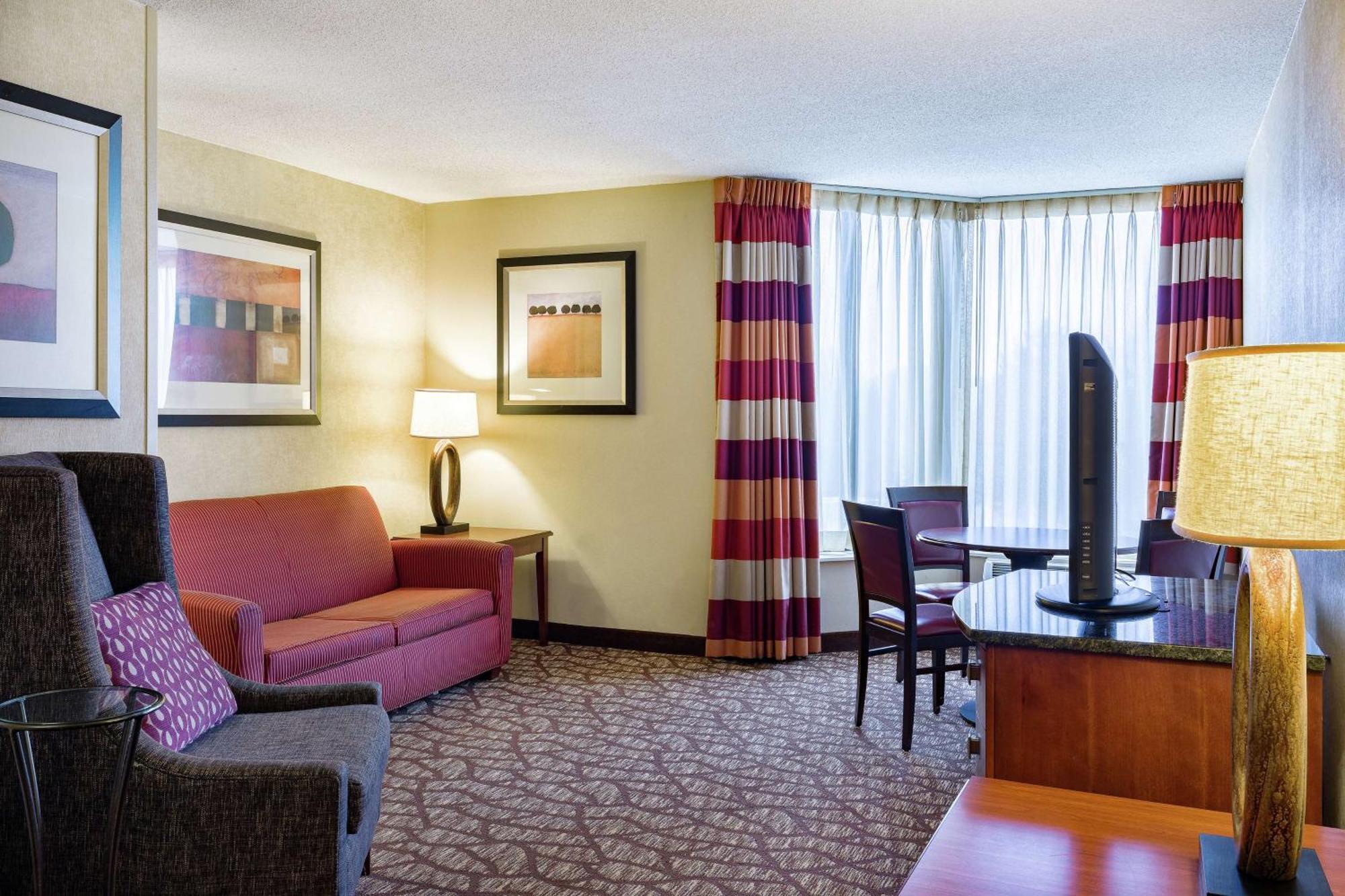 Doubletree By Hilton Johnson City Exterior foto