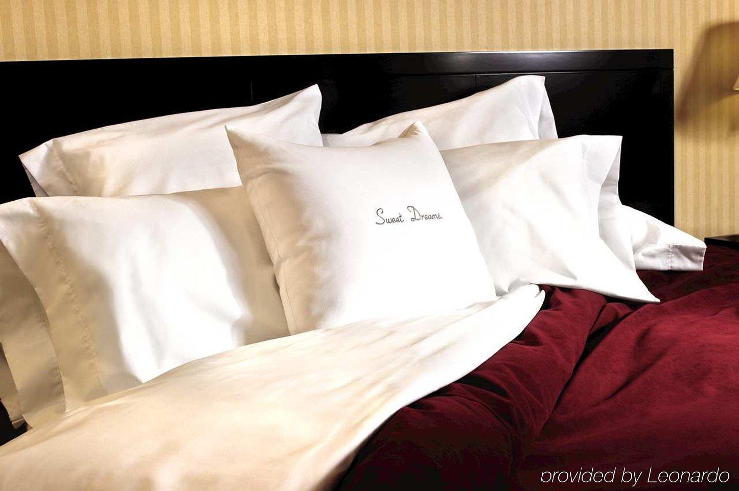Doubletree By Hilton Johnson City Habitación foto