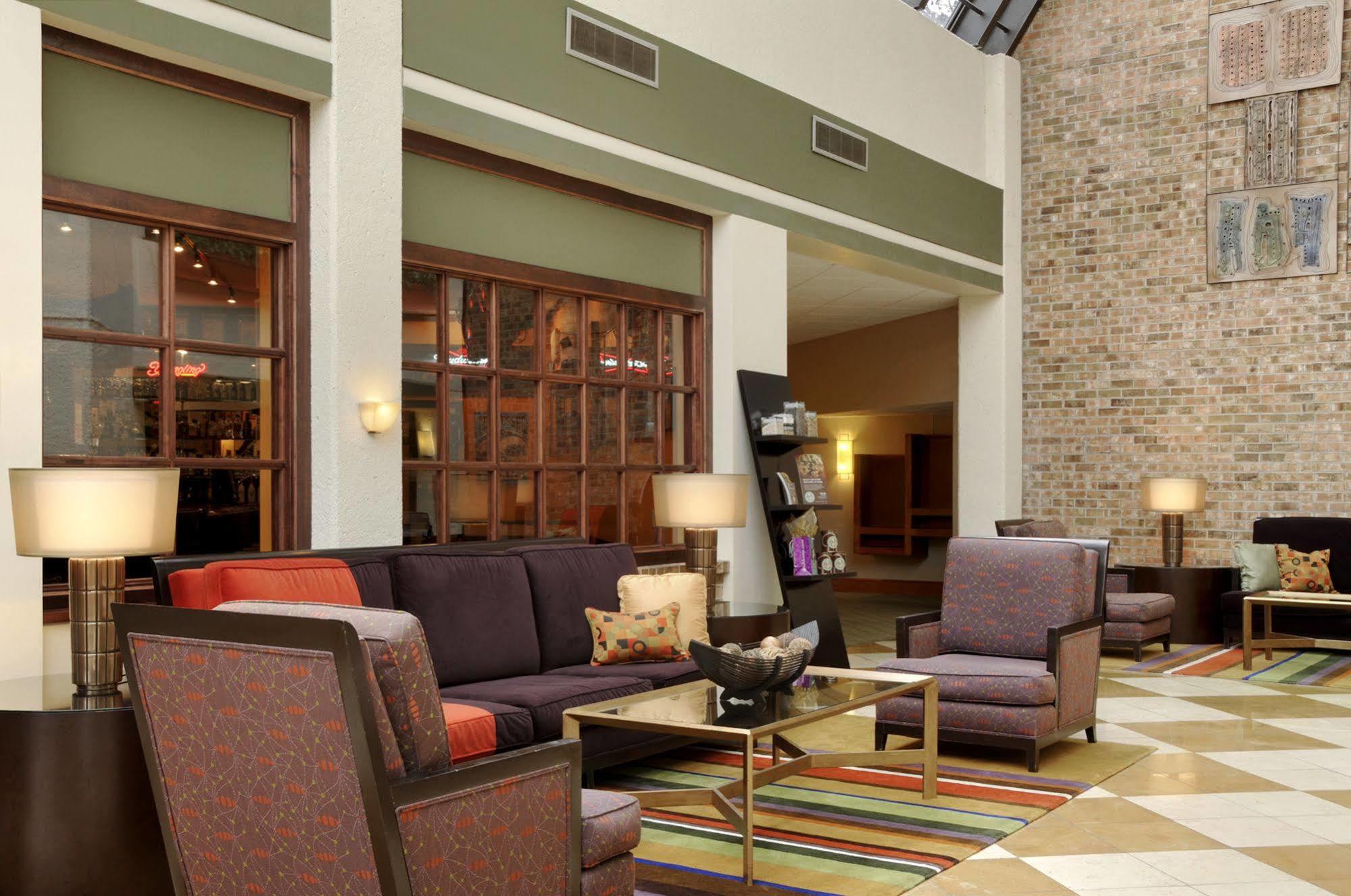 Doubletree By Hilton Johnson City Exterior foto