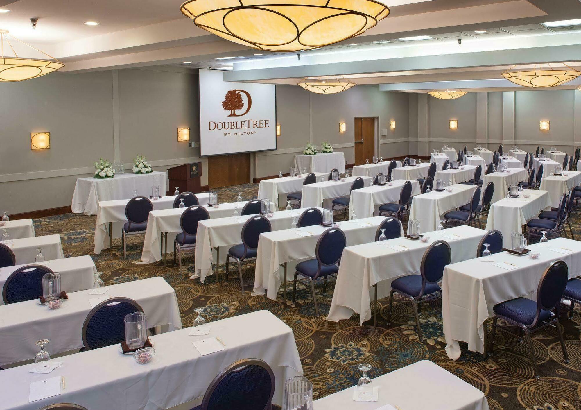 Doubletree By Hilton Johnson City Exterior foto